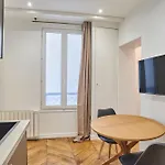 Rent A - Meslay Lägenhet *