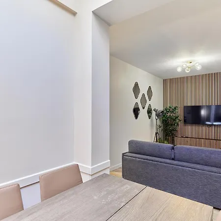 Rent A - Meslay * Paris