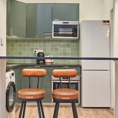 Rent A - Meslay Apartment Paris