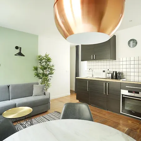 Rent A - Meslay * Paris