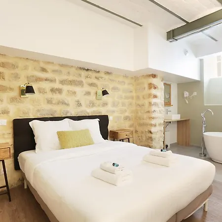 Rent A - Meslay Paris