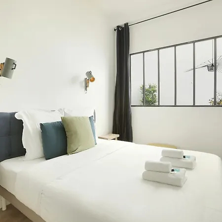 Rent A - Meslay * Paris