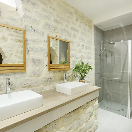 Rent A - Meslay Paris