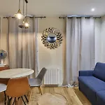 Апартаменты Rent A - Meslay