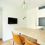 Rent A - Meslay Париж
