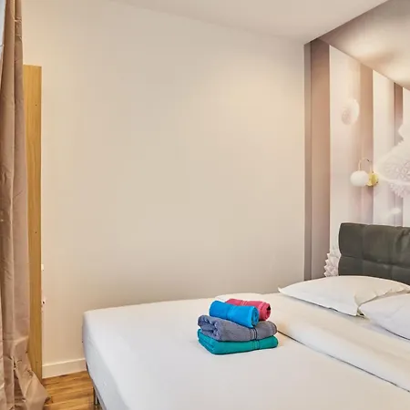 Rent A - Meslay Appartement *